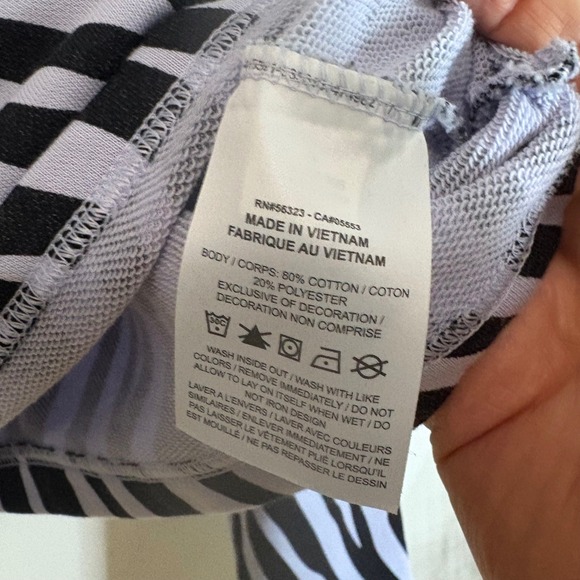 Nike Zebra Print Long Sleeve Cropped Sweatshirt Pullover Top Black White M - Picture 4 of 5